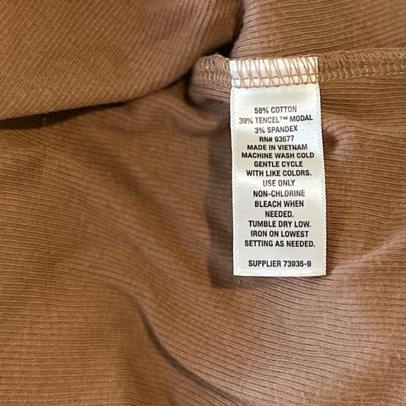 ANA Chocolate Brown Ribbed Knit Semi-Cropped Tank Top Sz Small in EUC - Picture 6 of 6